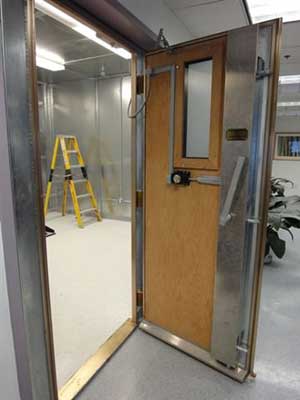 RF Shielded Door with Internal Latching